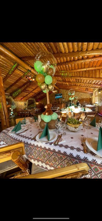 Pensiunea 3 Brazi Zărneşti Exteriér fotografie